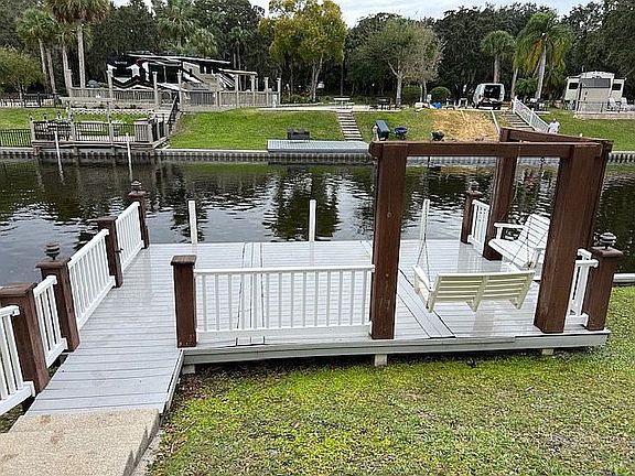 3rd image of 573 Waterway Dr