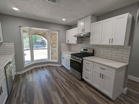 5th image of 5366 Lincoln Green Dr