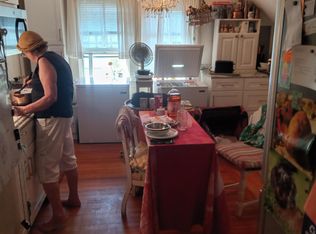 29 Ogden St #3, Providence, RI 02906