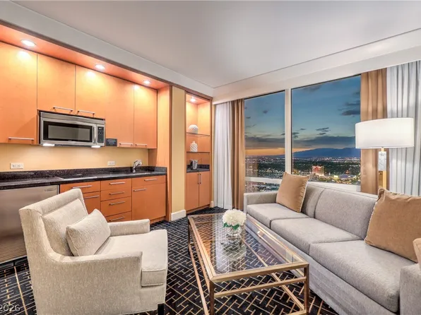 2000 N Fashion Show Dr Unit 5018, Las Vegas, NV 89109