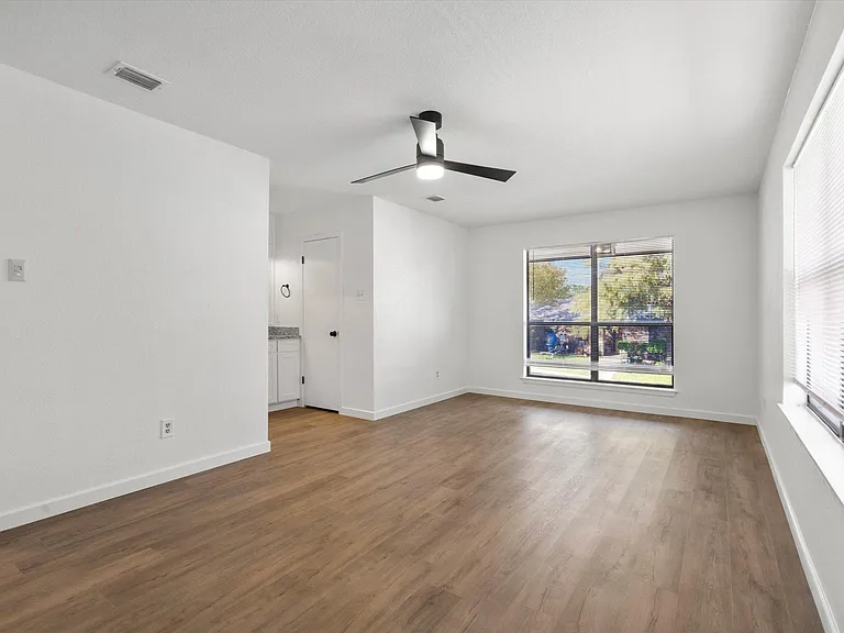 1117 S Rusk St #1115 — Photo 4