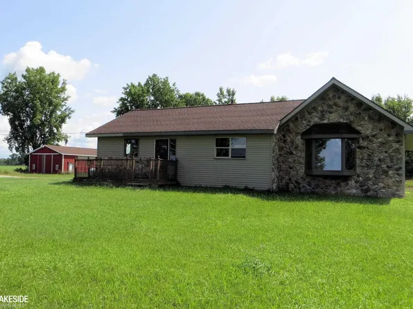 2692 N Colling Rd, Caro, MI 48723