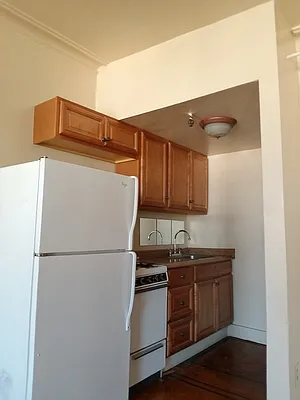 Rented by Farran & Associates | media 38