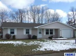 2422 Preston Dr, Fort Wayne, IN 46815