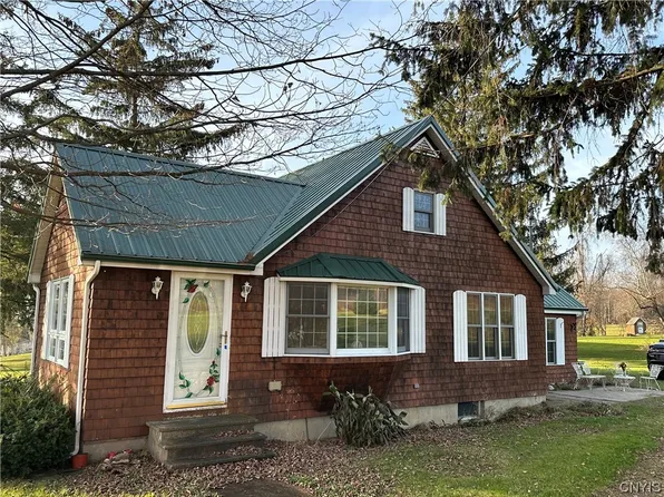 5527 Booth Hill Rd, Locke, NY 13092