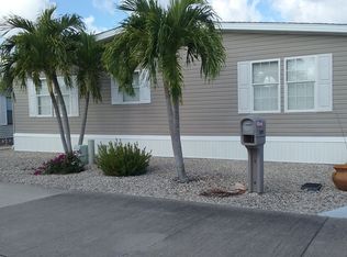 3079 Harpoon Ln, Saint James City, FL 33956