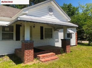 894 9th St W, Fairfax, SC 29827