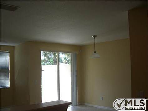 5th image of 106 S Longport Cir APT C