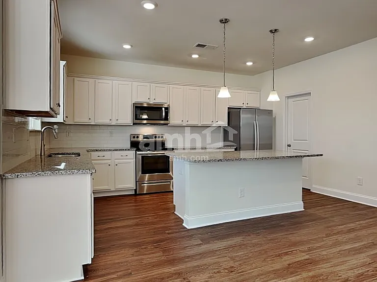 102 Fairway Crossing Way — Photo 4