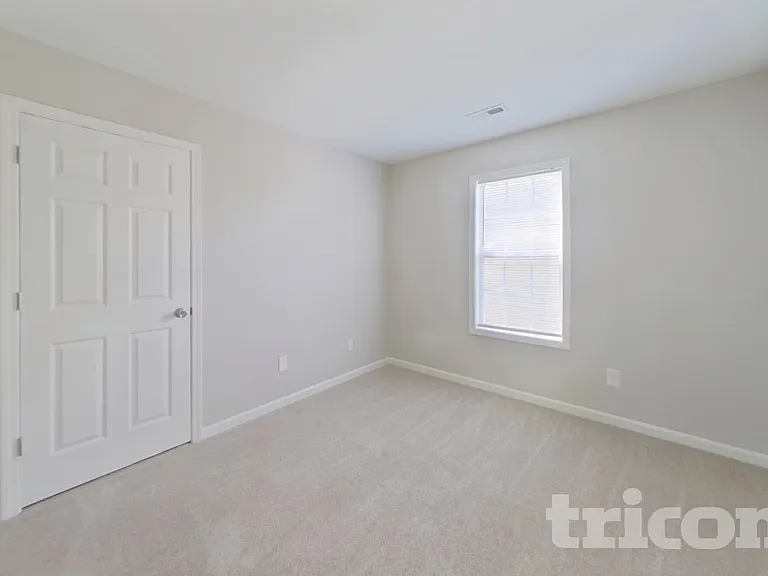 6129 Whispering Brook Ct — Photo 12
