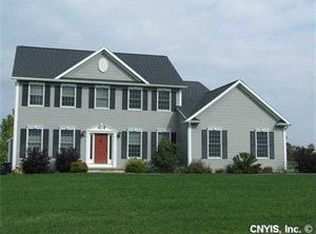 103 Snowflake Cir, Camillus, NY 13031