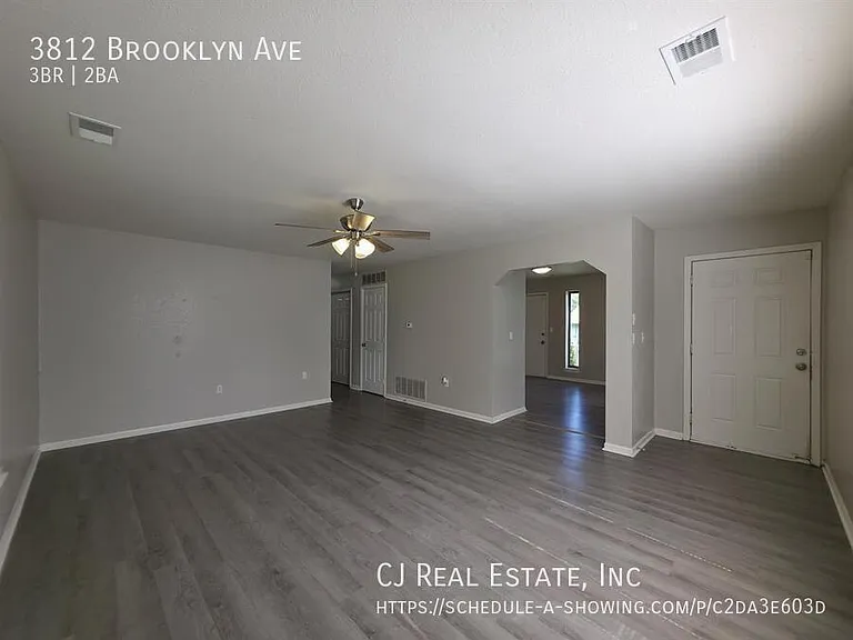 3812 Brooklyn Ave — Photo 2