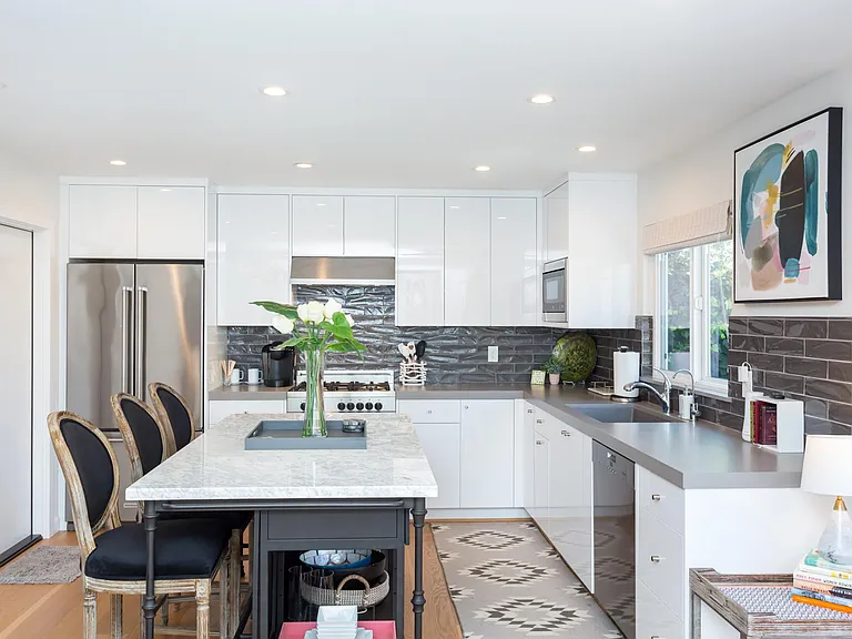 1092 Hygeia Ave — Photo 10