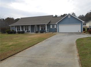 1102 Carter Dr, Loganville, GA 30052