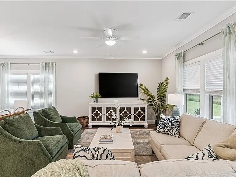 313 Bottlebrush Walk — Photo 4