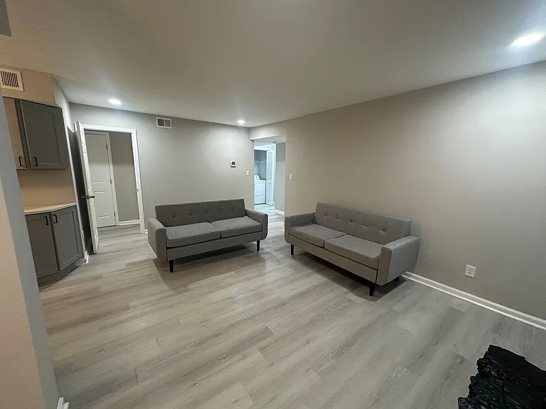 9400 Roberts Dr #7A — Photo 6
