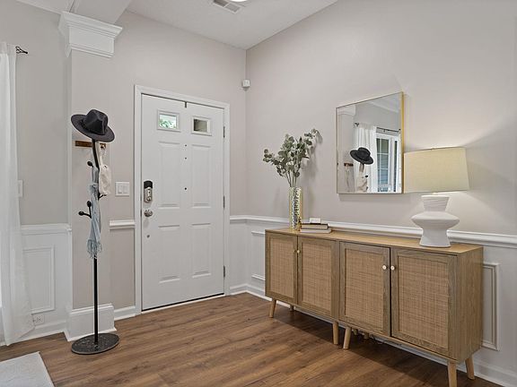 5th image of 105 Northcliff Way