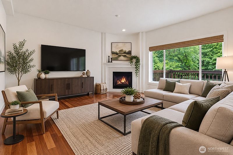 3rd image of 9729 26th Avenue SW #404