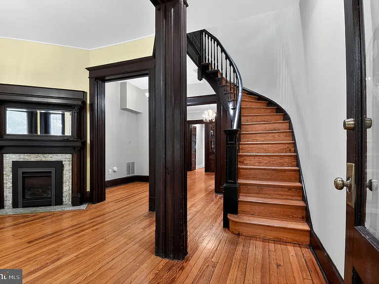 1319 Massachusetts Ave SE — Photo 14