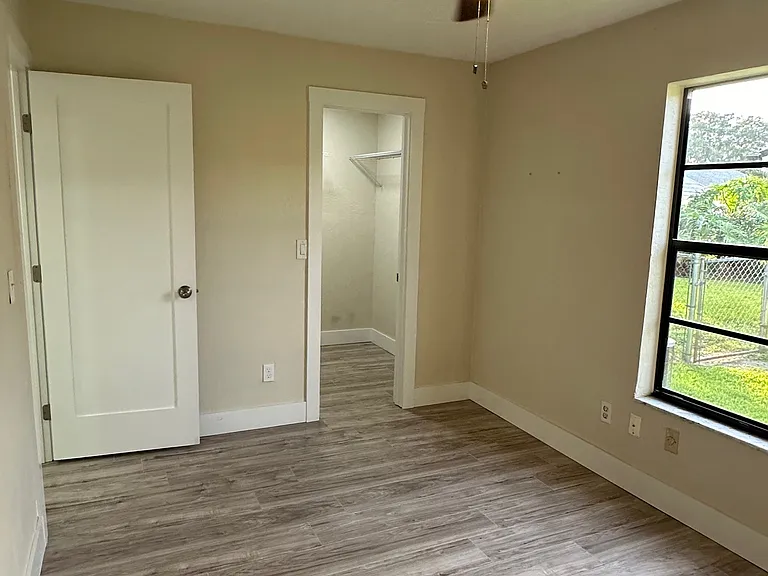 702 Green Rd — Photo 20