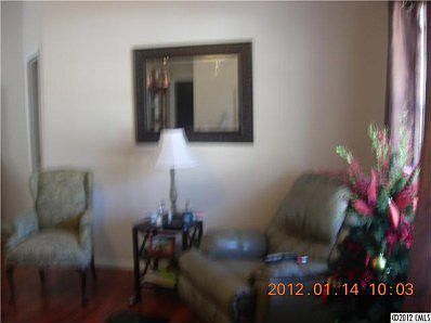 4th image of 912 Forest Dr