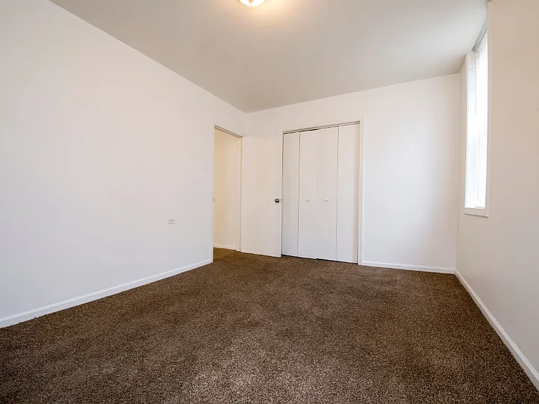 7409 S Yates — Photo 1