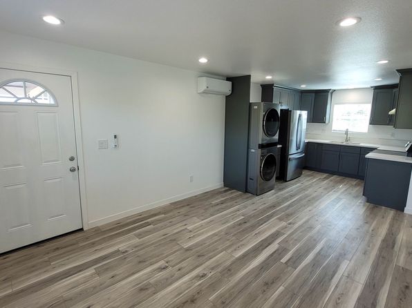 12407-09 Beverly Blvd #9B