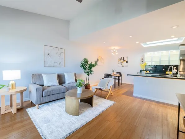 1615 Hotel Cir S Unit D306, San Diego, CA 92108