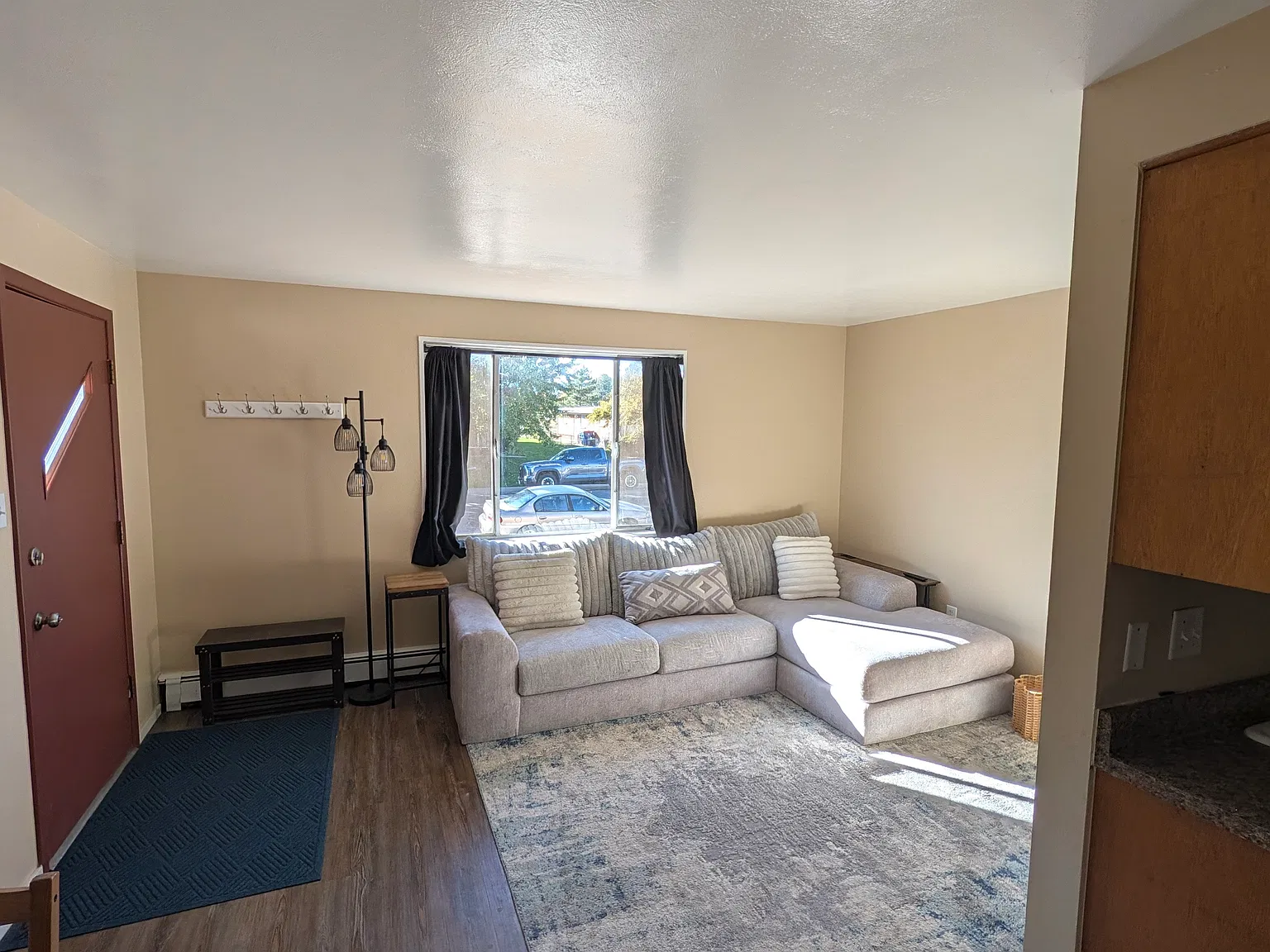 1 bed, 550 sqft, $1,450 — Photo 3