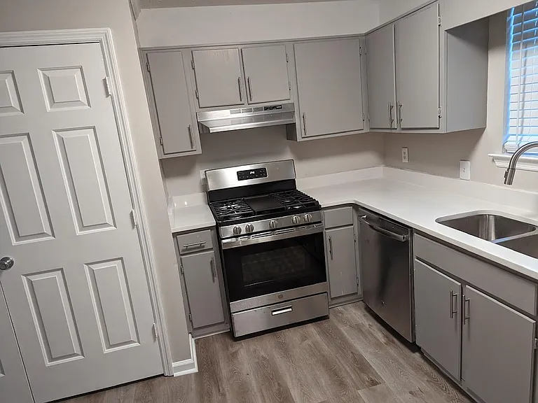 398 Oak Harbor Trl — Photo 3