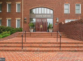 800 S Saint Asaph St APT 303, Alexandria, VA 22314