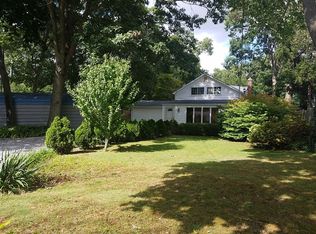 31 Wills Ave, Mastic, NY 11950