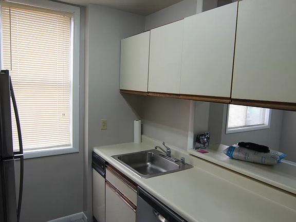 5th image of 220 Neptune Ln #1