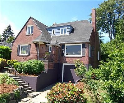 1931 brick tudor 1 block from Lake Washington