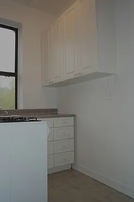 Rented by Tower Brokerage | media 26