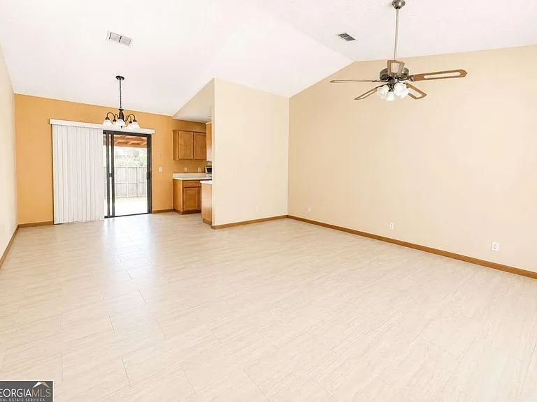 603 Plantation Village Dr — Photo 11
