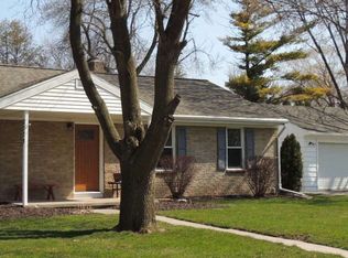 2379 Libal St, Green Bay, WI 54301