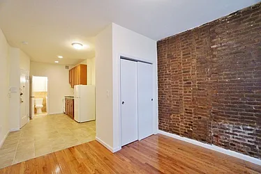 Rented by Best Apartments North Inc