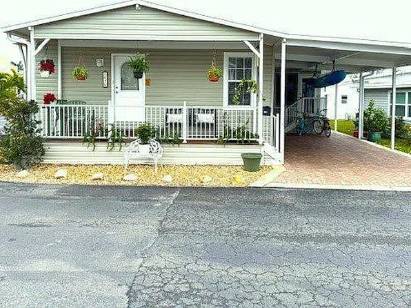 102 Southwinds Dr, Sarasota, FL 34231