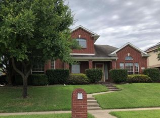 1208 Kensington Dr, Desoto, TX 75115