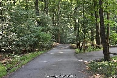 5th image of 626 Boyle Ln