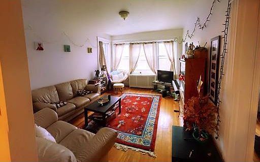 1st image of 214 Saint Paul St #4