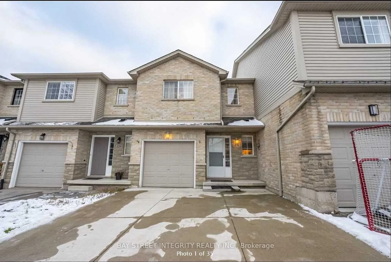 231 Dicenzo Dr photo 1