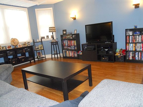 2nd image of 5625 N Spaulding Ave #G
