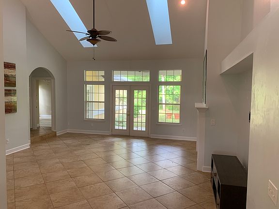 4th image of 1143 Salt Creek Dr