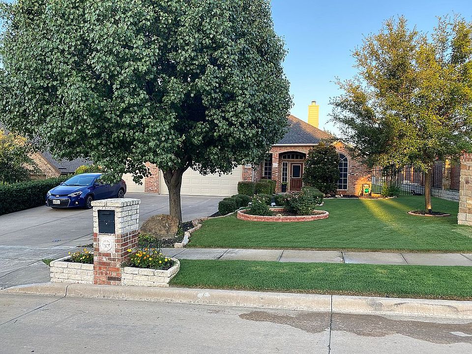 1st image of 8900 Lake Country Ct