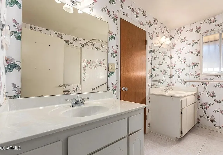 650 E Malibu Dr — Photo 21