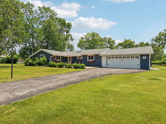 2nd image of 16301 Sherwood Dr