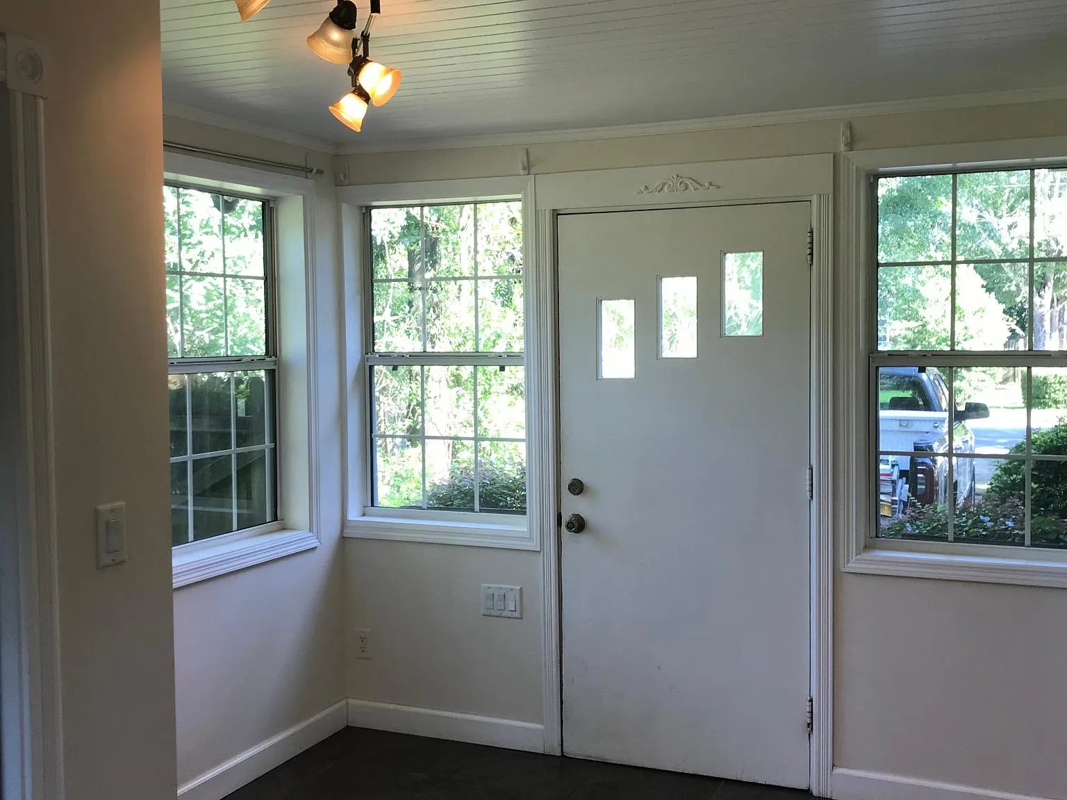 2 bed, 1000 sqft, $1,675 — Photo 3