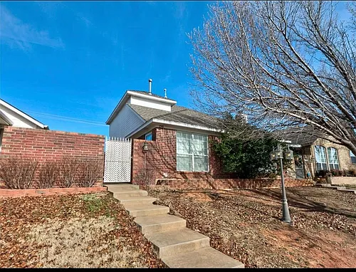 2745 Tealwood Dr Photo 1